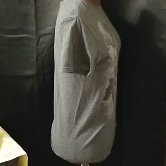 Skull & Guitar Tshirt - Picture 3 of 5